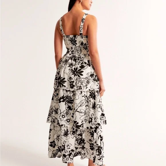 Abercrombie & Fitch Tall Black & White Floral Tiered Maxi Dress - Picture 2 of 10